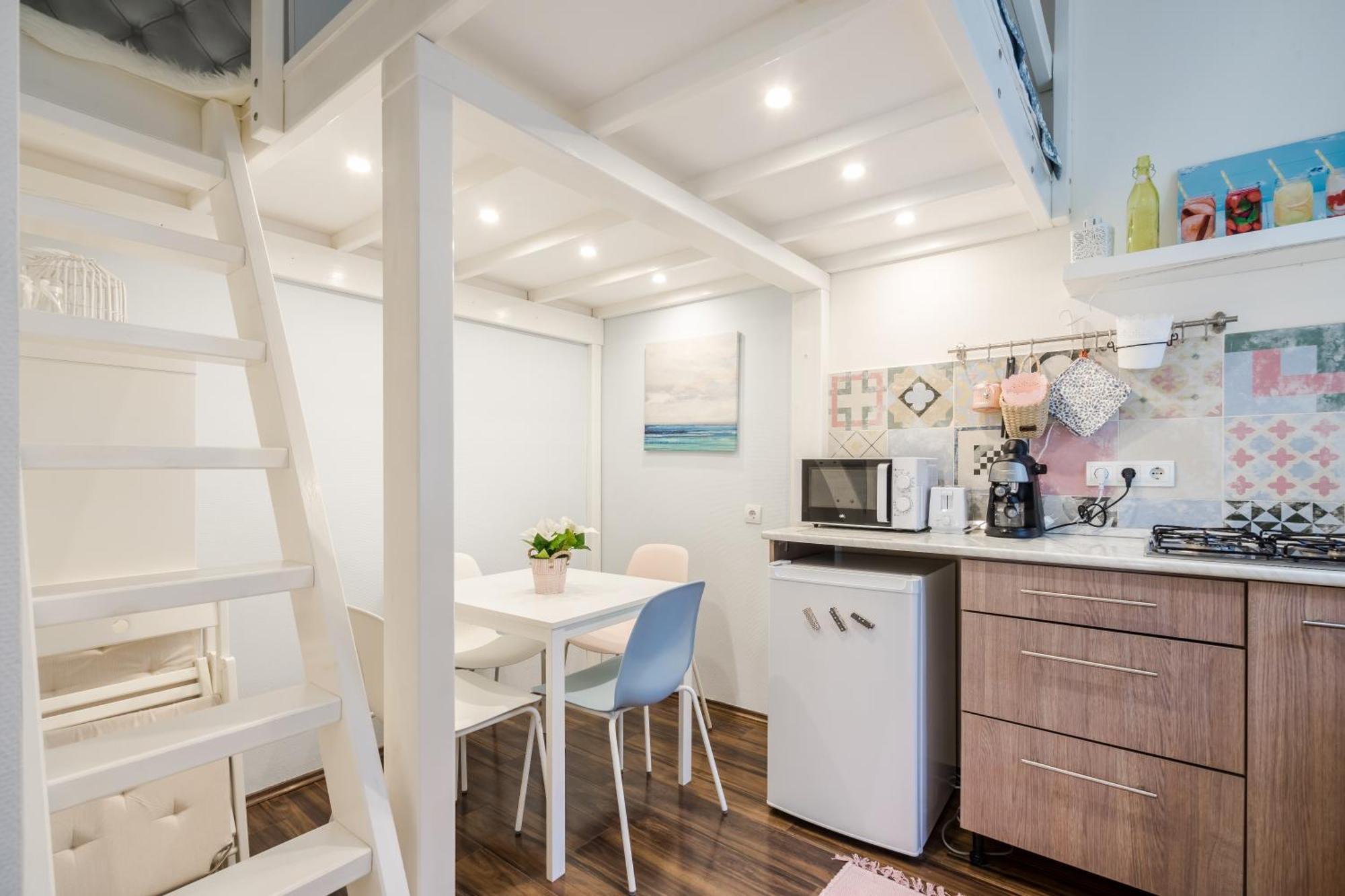 Bpr Stylish Mosaic Home With Terrace Budapest Esterno foto
