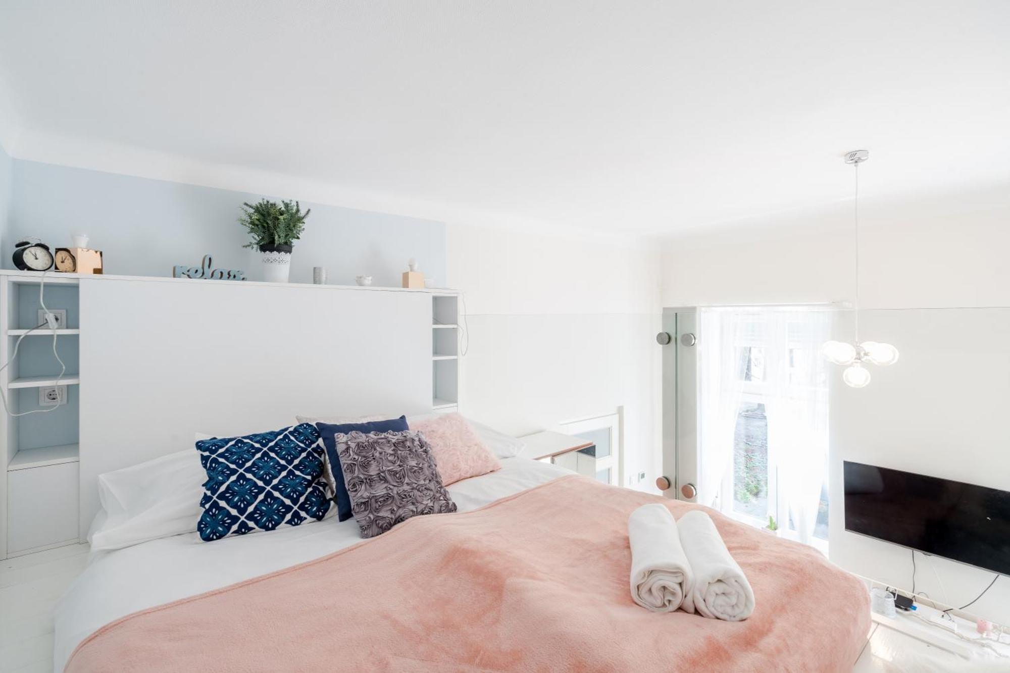 Bpr Stylish Mosaic Home With Terrace Budapest Esterno foto