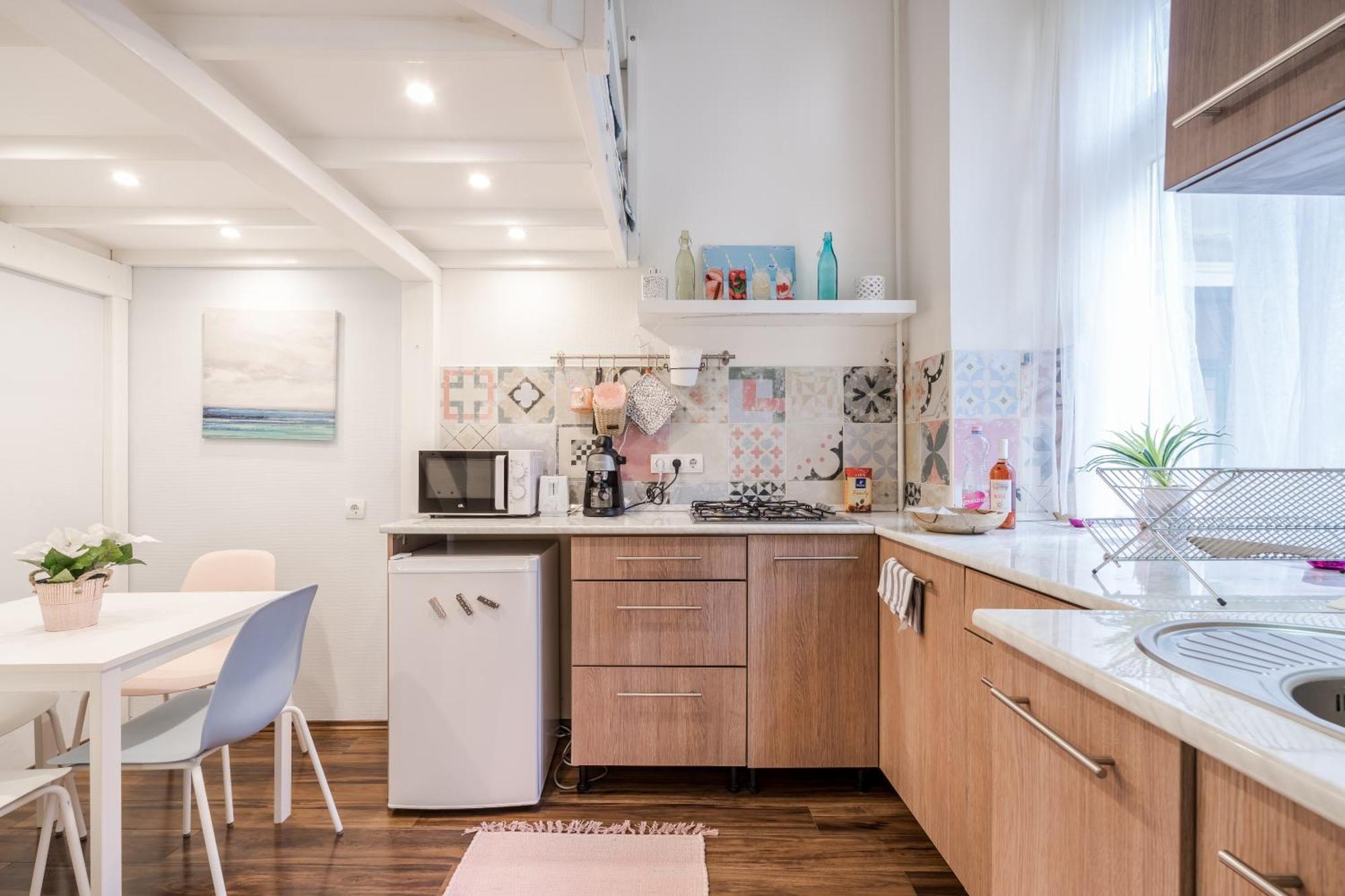 Bpr Stylish Mosaic Home With Terrace Budapest Esterno foto